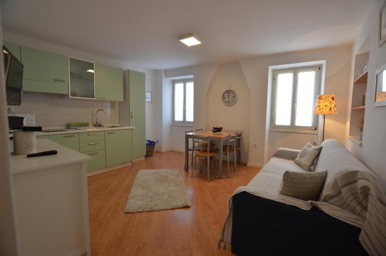 Stella 2 Sea View Apartment Rovinj Exterior foto